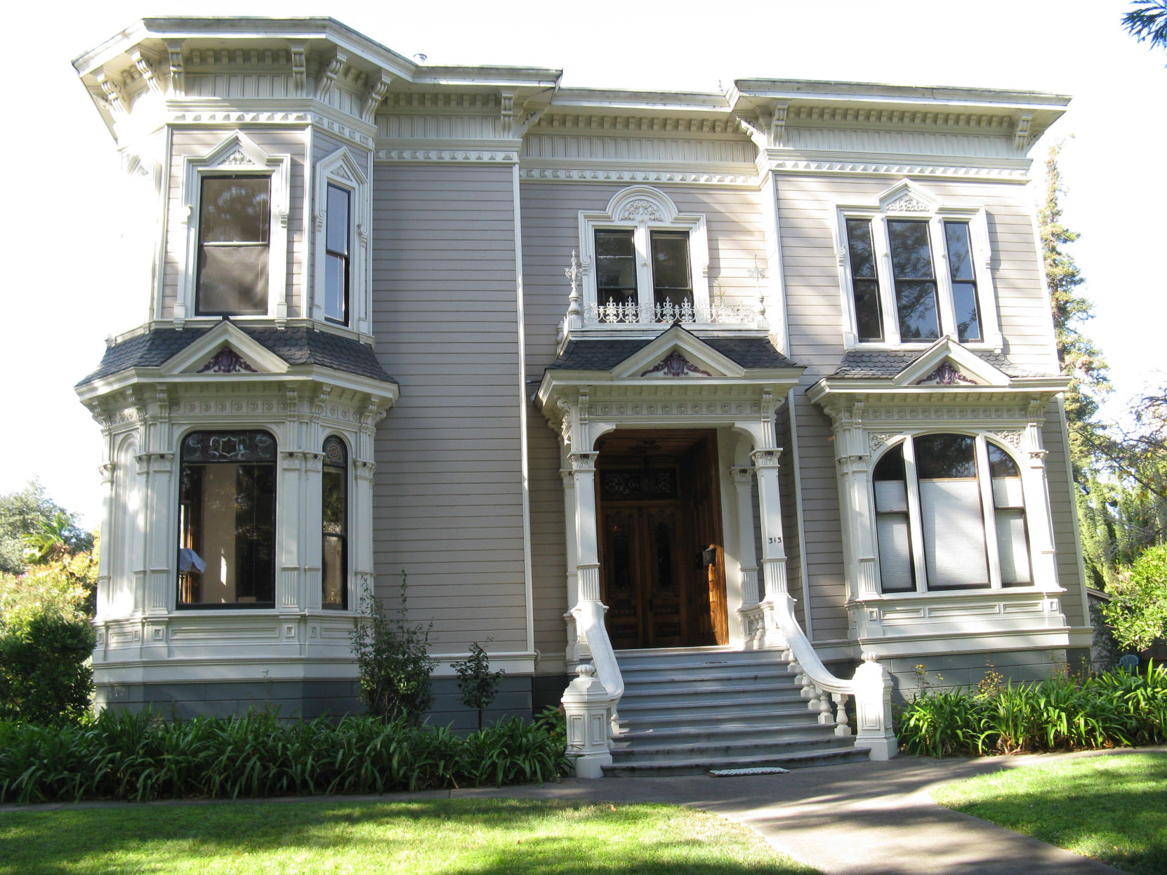 Holden Mansion.
